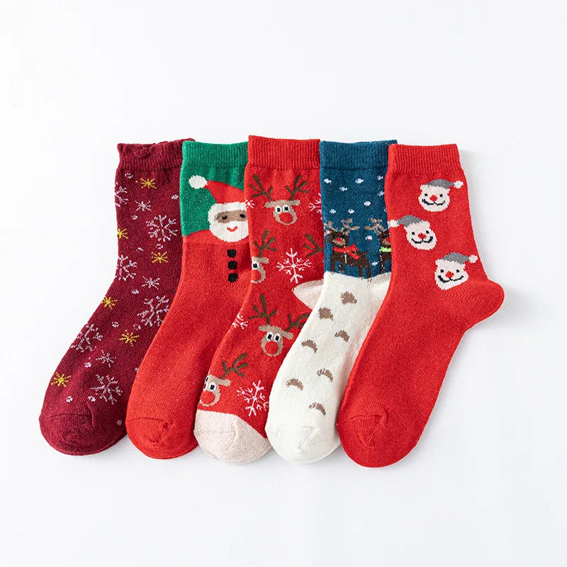 Looking for a cozy and adorable Christmas gift? These boxed winter wool socks are the perfect choice! 🎁🧦❄️