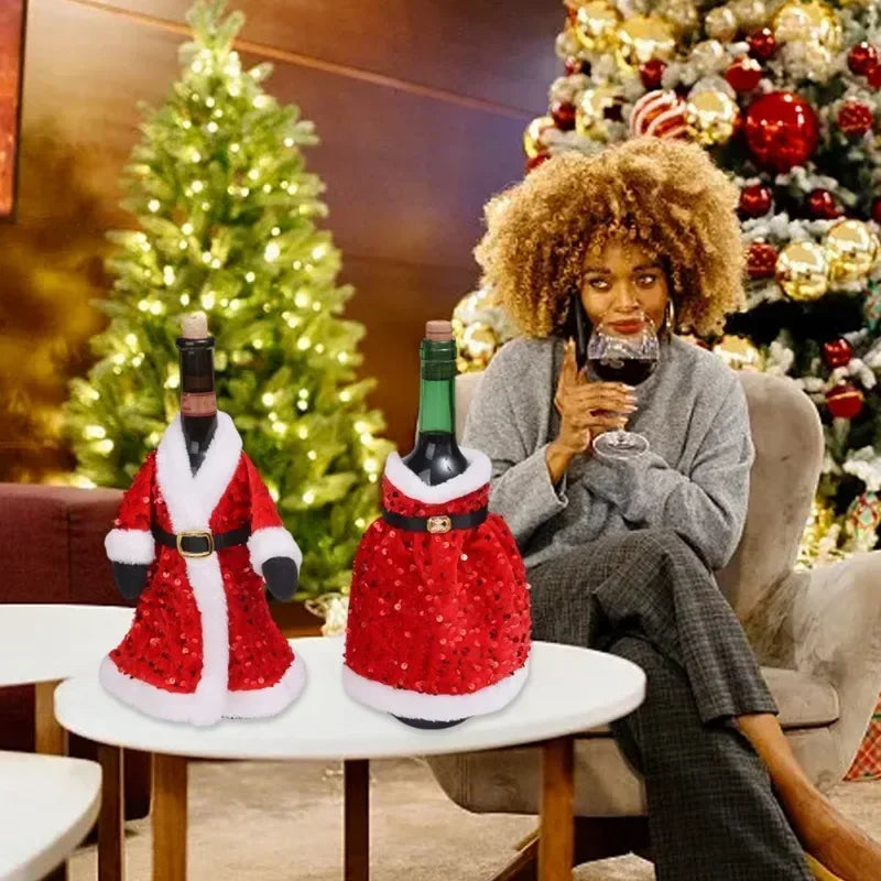 Sparkling Christmas Wine Bottle Covers – Red & Gold Dress Design (1/2/3/4 PCS) 🎄🍷✨